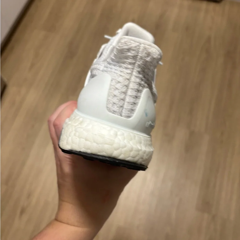 Adidas Ultra Boost white Running Shoes - Picture 4 of 10